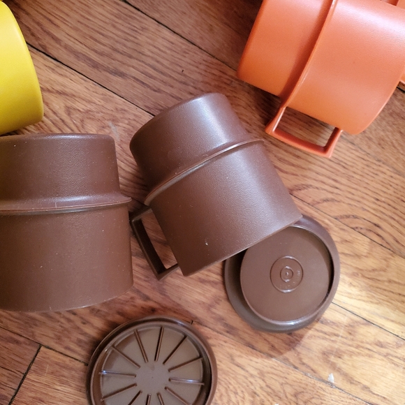 Tupperware - Picture 5 of 7